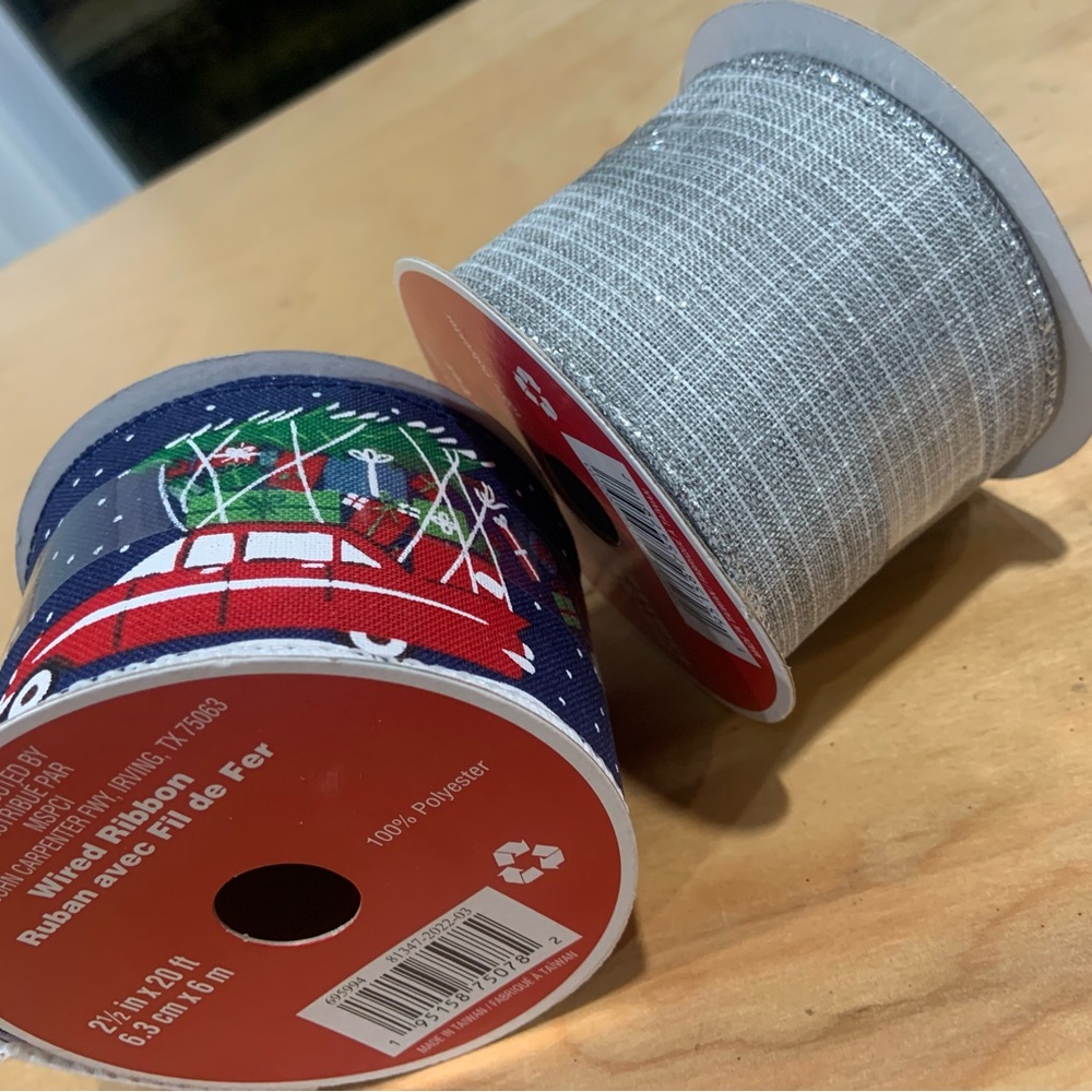 2 holiday ribbons